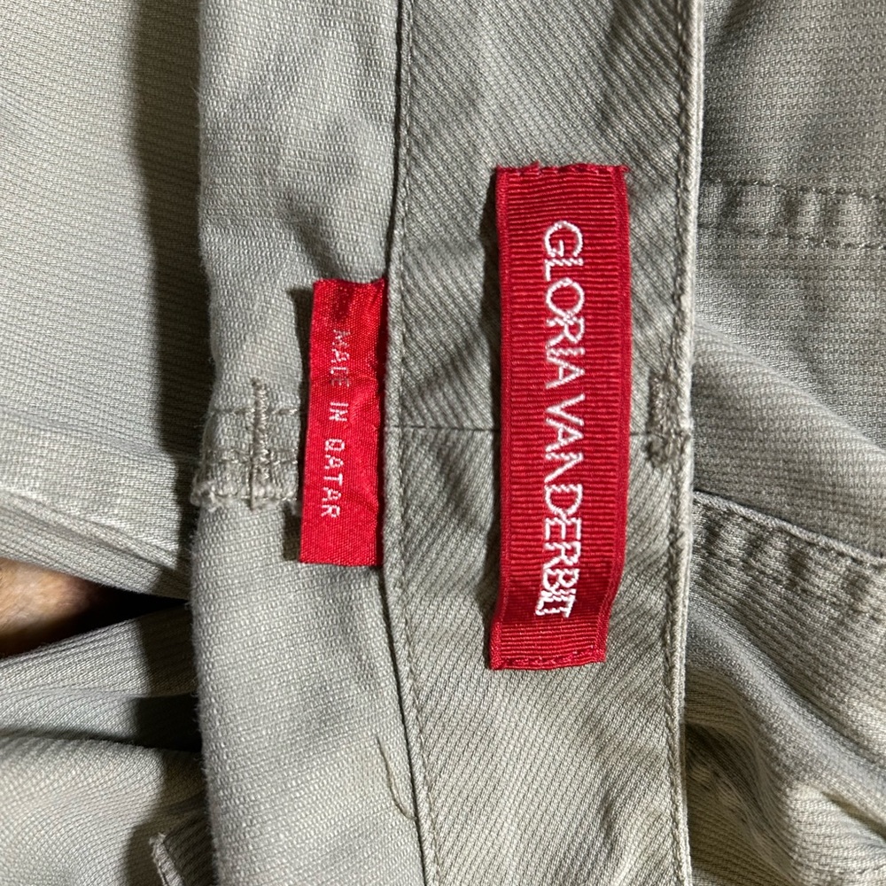 Gloria Vanderbilt Beige Trousers